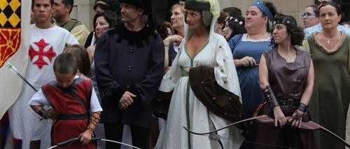 aqui vemos una pareja de nobles del siglo XIII